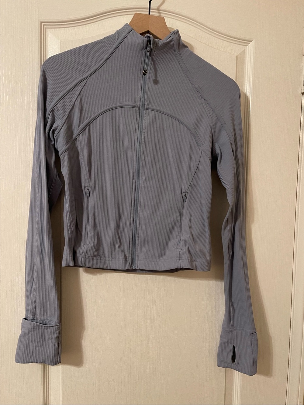 Women's Lightweight Zip-Up Lululemon Jacket in Dusty Blue